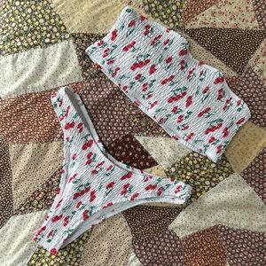 🍒Cherry Print Ribbed Stretch Bikini w Removable/Adjustable Straps size Medium